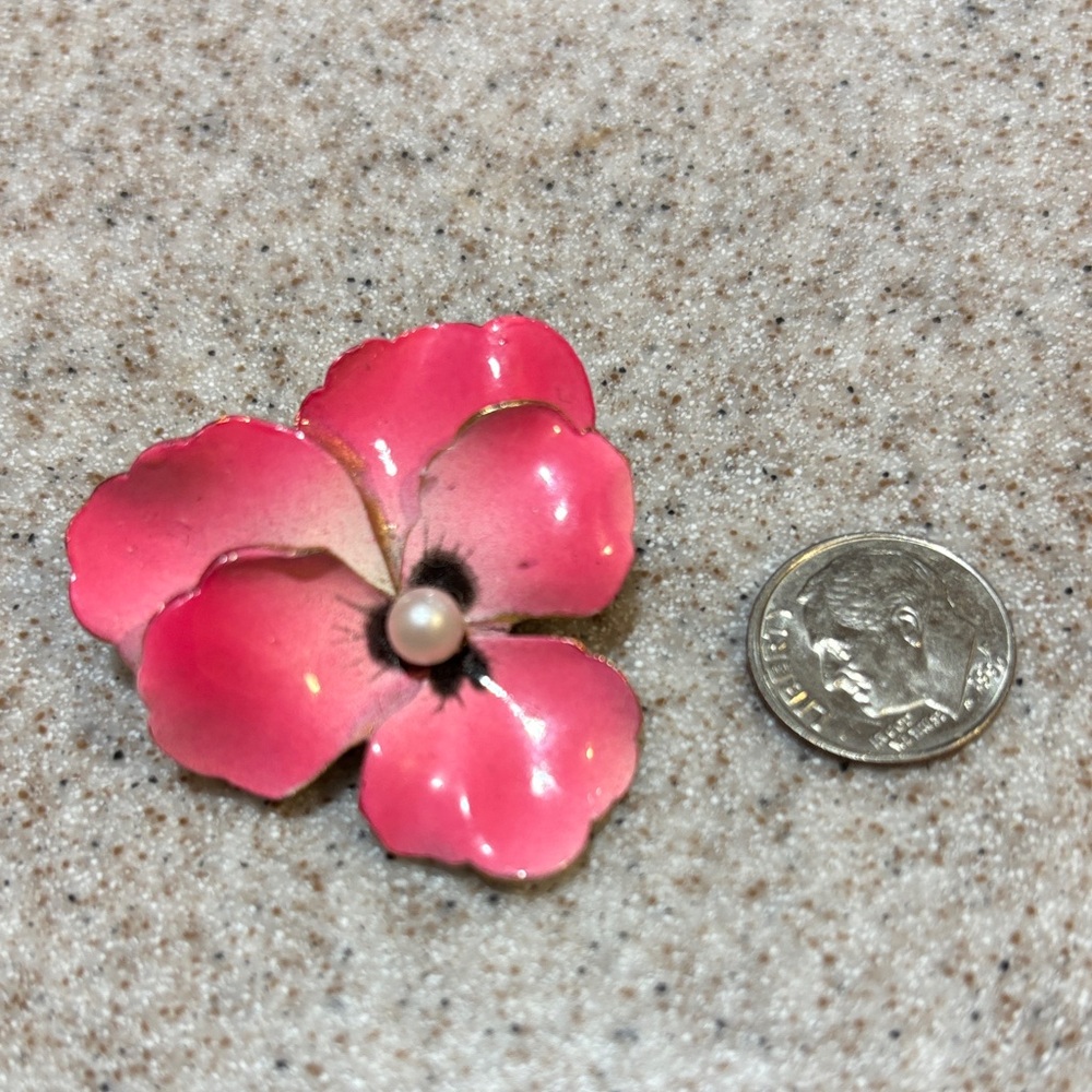 Vintage Pink Floral Brooch with Pearl Accent - Picture 2 of 5